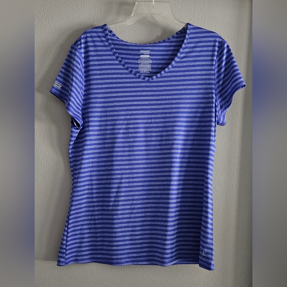Danskin Now Purple/Lavendar Striped Women's Top
